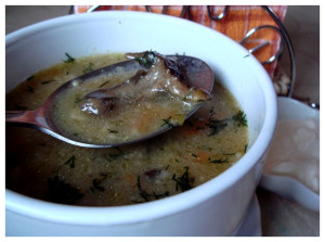 ovsyanyj sup s gribami 300x223 Постный овсяный суп с грибами.